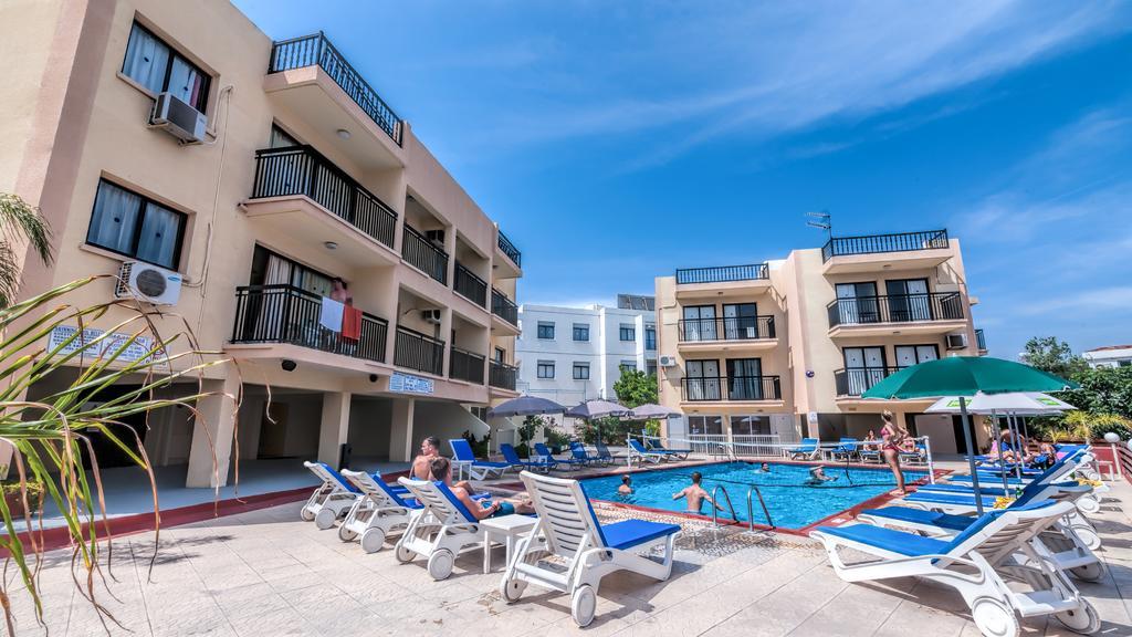 A Maos Hotel Apartments Ayia Napa Eksteriør billede