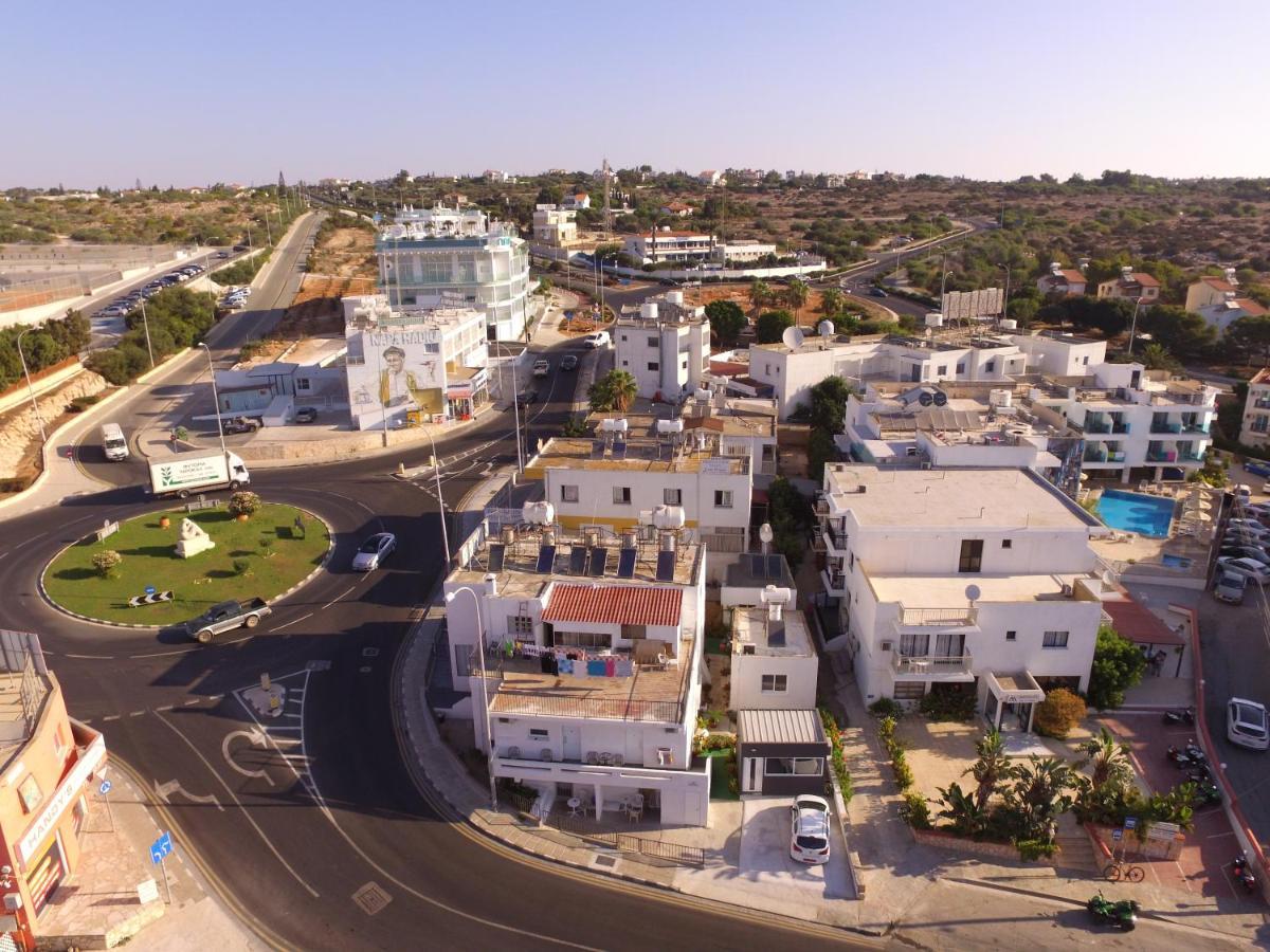 A Maos Hotel Apartments Ayia Napa Eksteriør billede